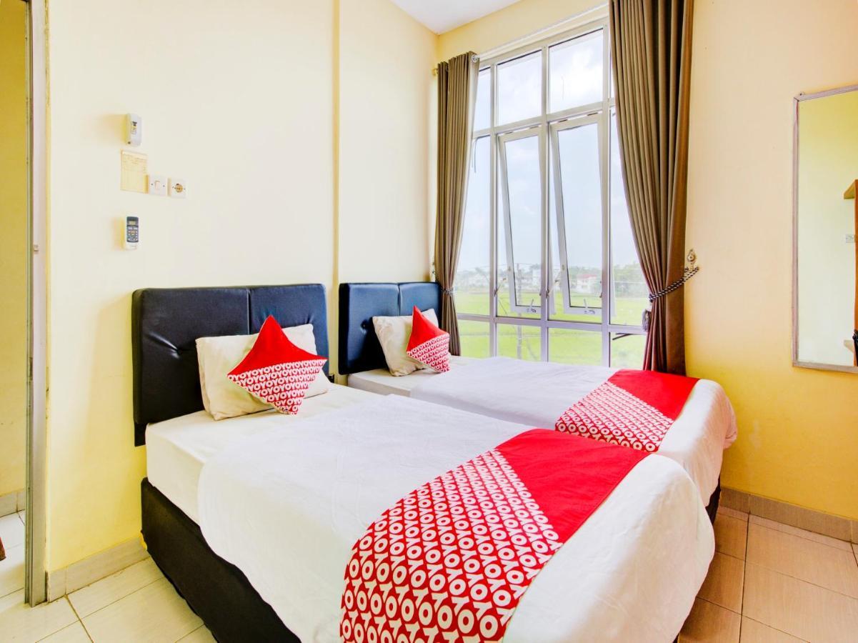 Oyo 3746 Double Tree Guesthouse بوروكيرتو المظهر الخارجي الصورة