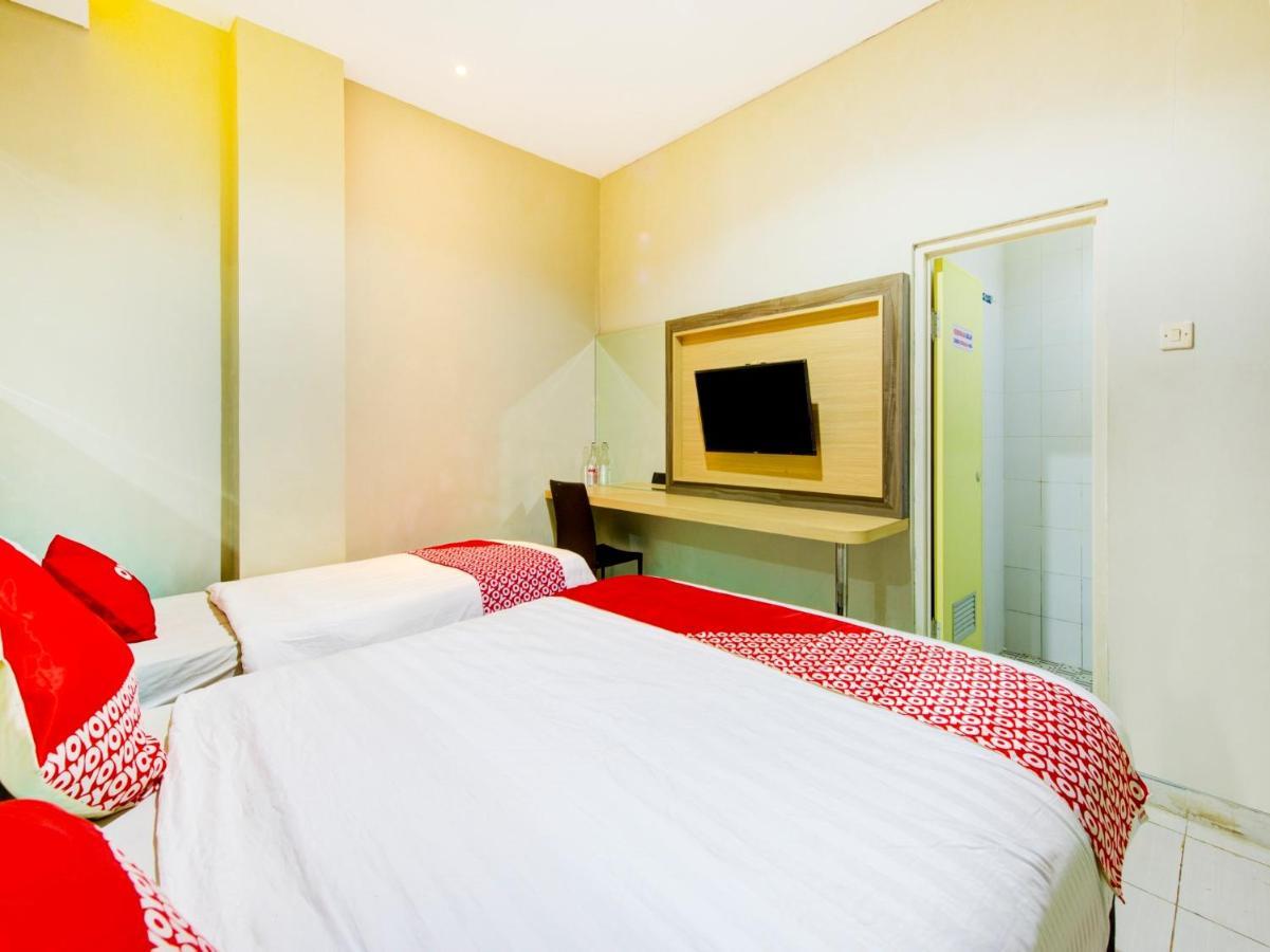 Oyo 3746 Double Tree Guesthouse بوروكيرتو المظهر الخارجي الصورة