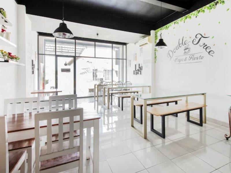 Oyo 3746 Double Tree Guesthouse بوروكيرتو المظهر الخارجي الصورة
