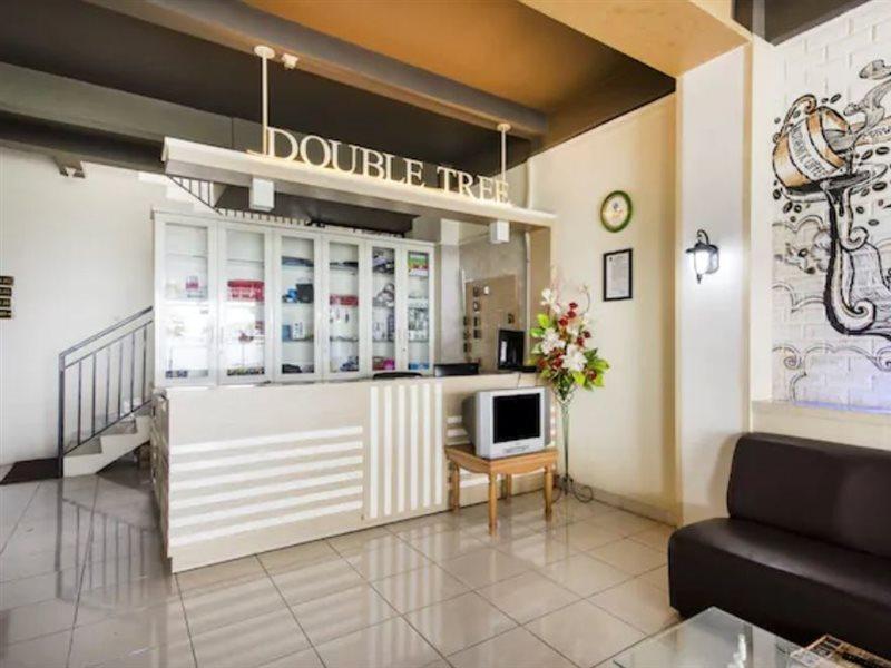 Oyo 3746 Double Tree Guesthouse بوروكيرتو المظهر الخارجي الصورة