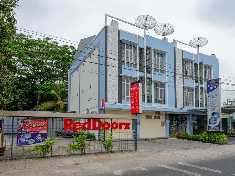 Oyo 3746 Double Tree Guesthouse بوروكيرتو المظهر الخارجي الصورة