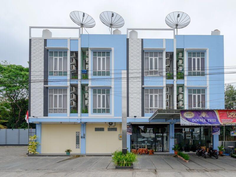Oyo 3746 Double Tree Guesthouse بوروكيرتو المظهر الخارجي الصورة