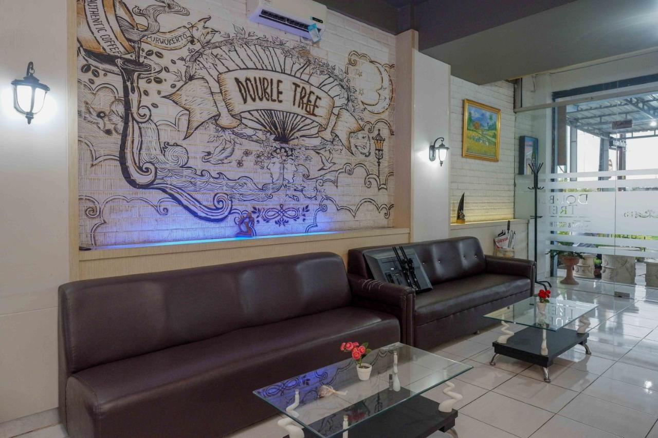 Oyo 3746 Double Tree Guesthouse بوروكيرتو المظهر الخارجي الصورة